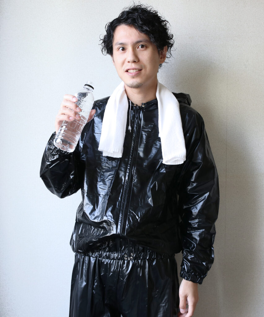 発汗用ウェアのイメージです。写真の製品の効果や安全性を保証するものではありません。